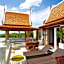 Villa Melitta, Pool, Beach, 360-SeaViews, 6-bed Thai Luxury on Best Location in Samui
