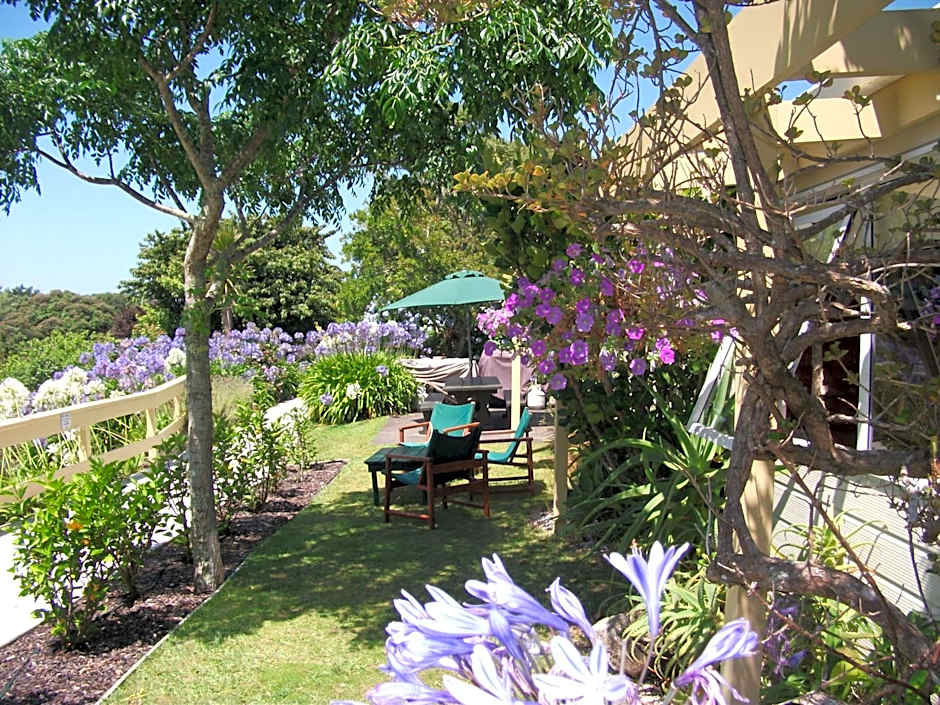 Tatahi Cove Back Packer