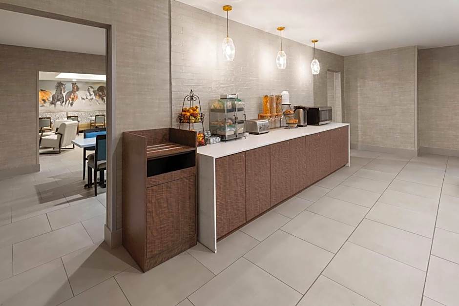 La Quinta Inn & Suites by Wyndham Ruidoso Downs