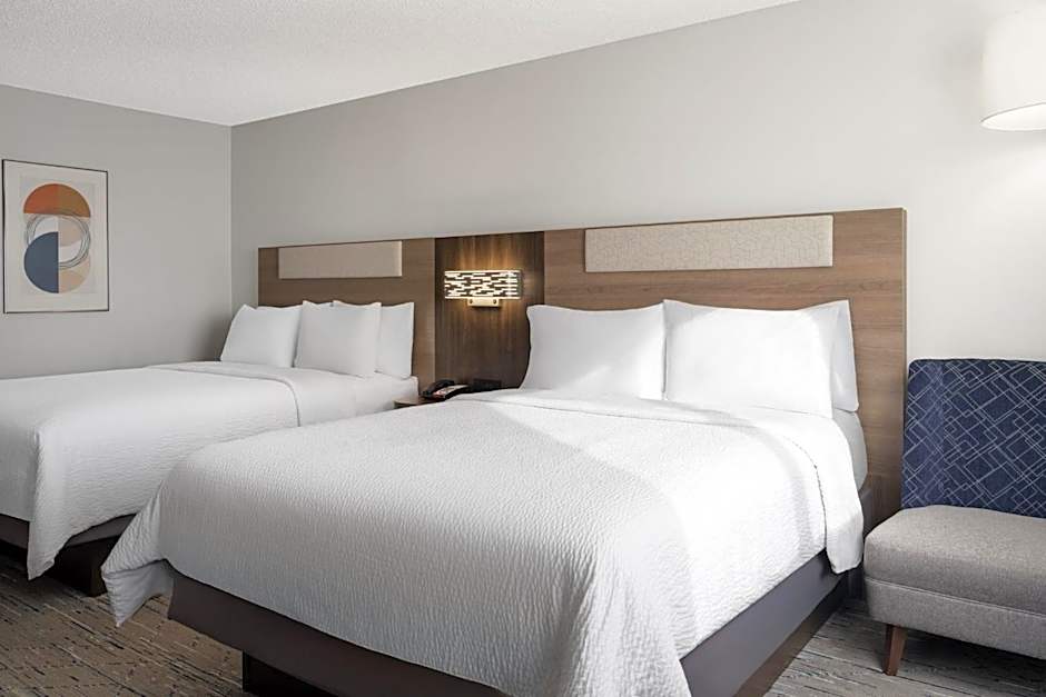 Holiday Inn Express Hotel & Suites Midwest City By IHG