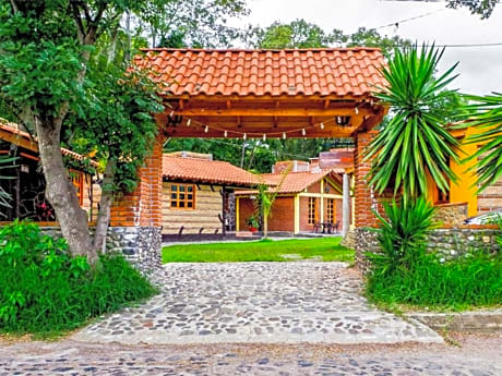 Cabañas del Bosque by Rotamundos