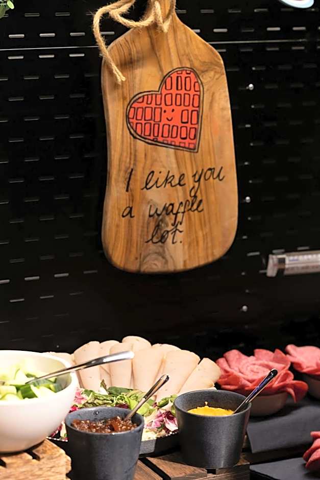 Moxy Glasgow Merchant City