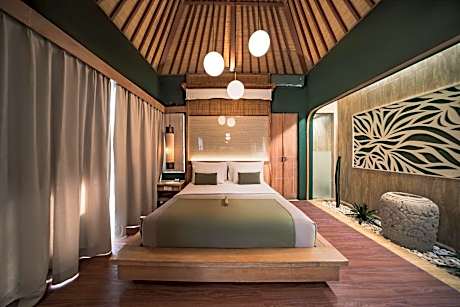 Royal One Bedroom Villa with Private Pool & Jacuzzi