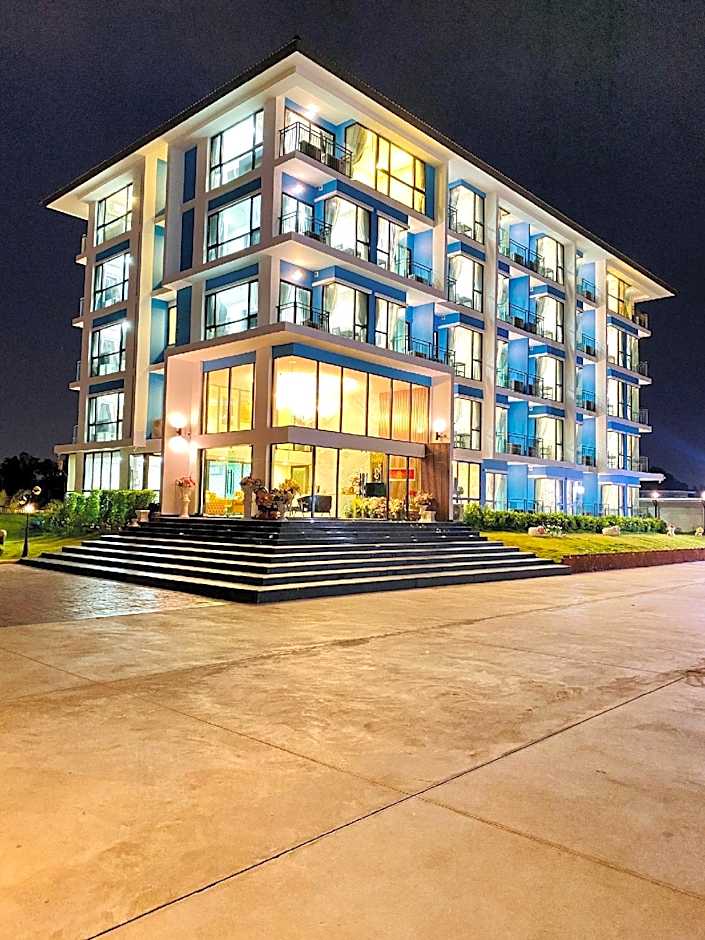 Arunsakhon luxury condo