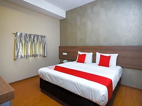 Super OYO 977 Hong Kong Suites