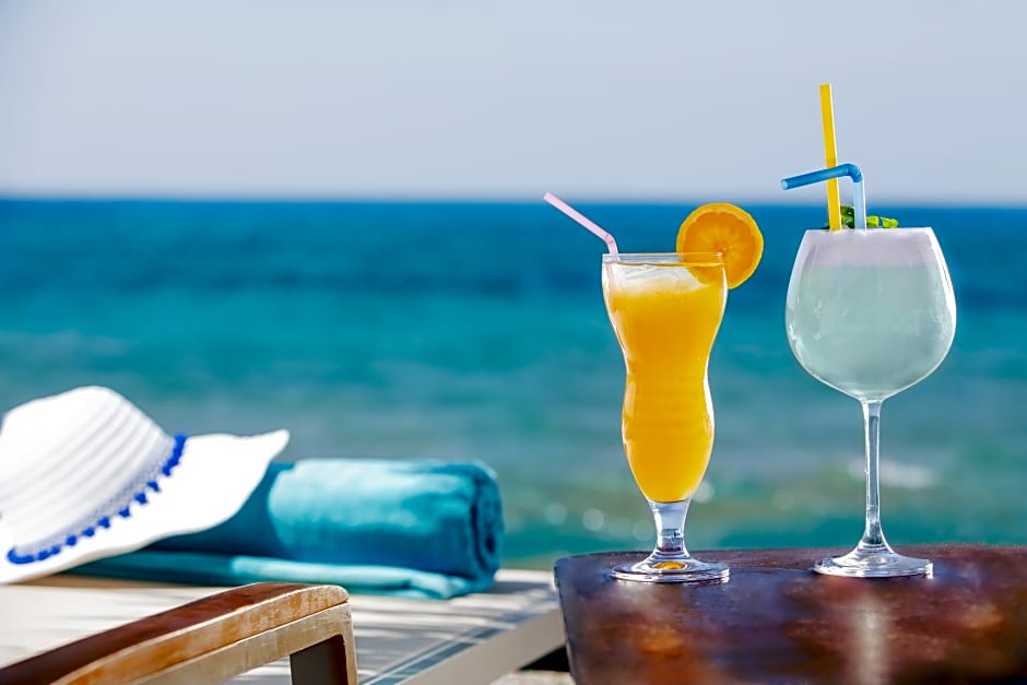 Aphrodite Hills Rentals – Apartments