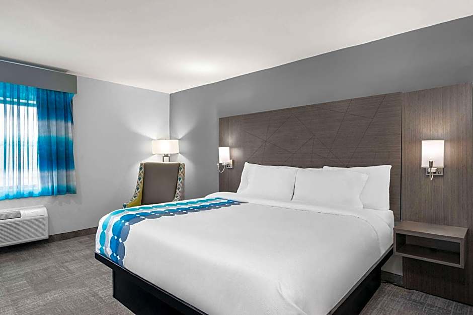 La Quinta Inn by Wyndham Indianapolis Airport Executive Dr
