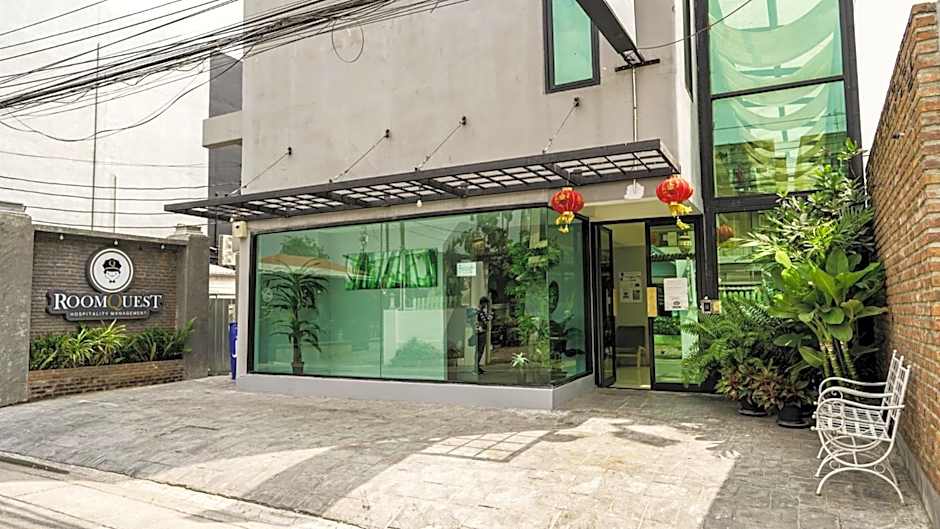 RoomQuest Bangkok Don Mueang Airport