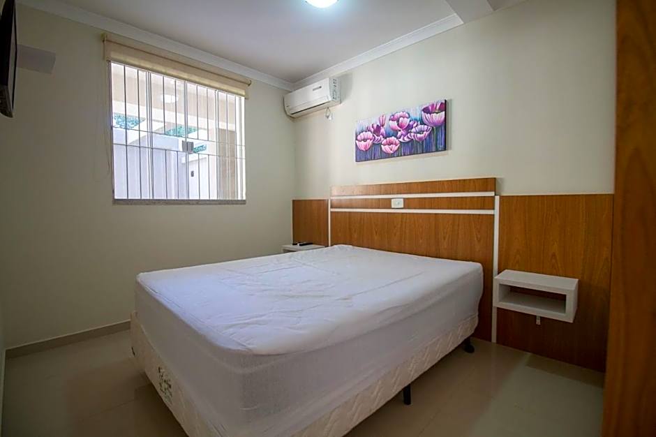 B791 - Apartamento econômico na praia de Bombas