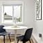 Newly built Laneway Home 1 BD Centrally located
