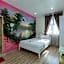 Ken's Backpackers Hotel