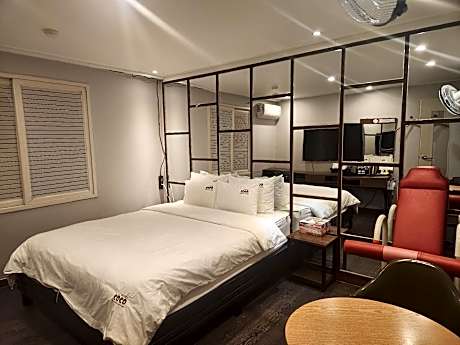 Standard Room with King Bed