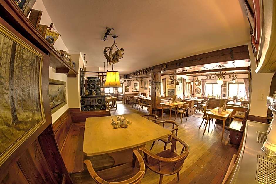 Wirtshaus und Pension Hocheck