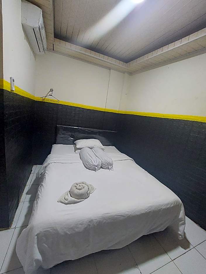 Hotel O Mahendra HomestayNearTaman Wisata Bukit Rurukan