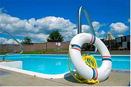 Days Inn & Conference Centre by Wyndham Renfrew