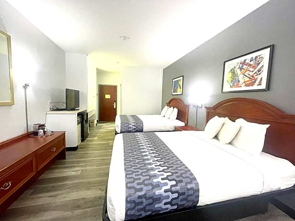 Grand Vista Hotel & Suites