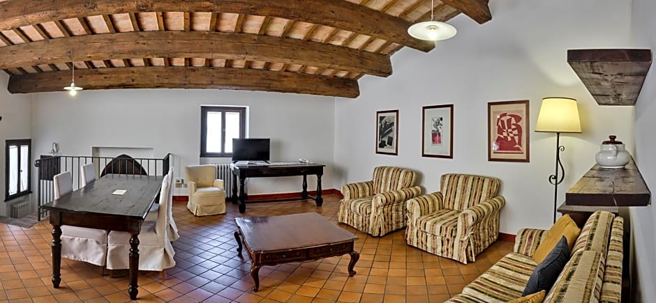 Palazzo Viviani Castello di Montegridolfo