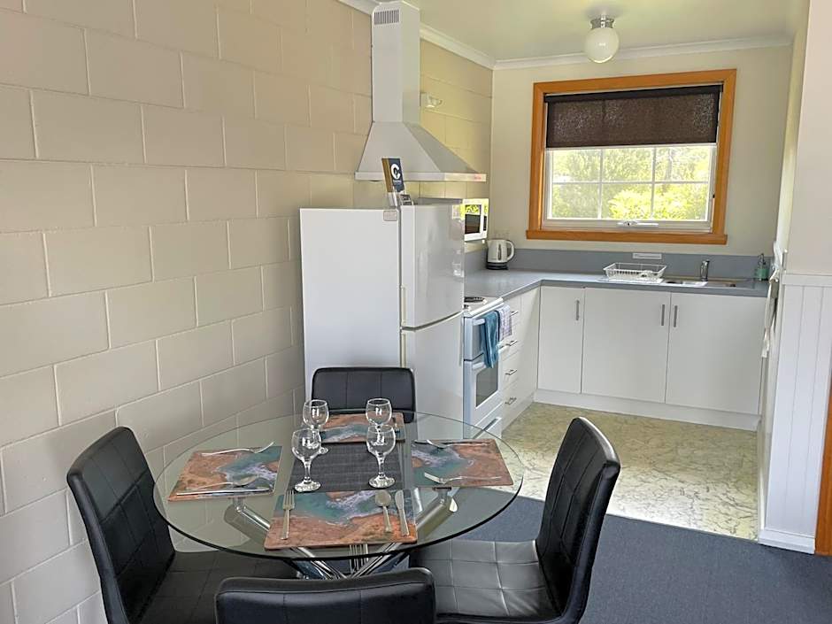 Castaway Holiday Apartments