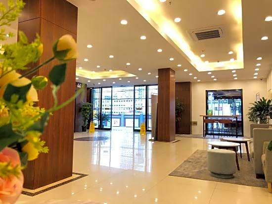 Gem Shanghai Wuning Caoyang Road subway station – Shanghai, GA