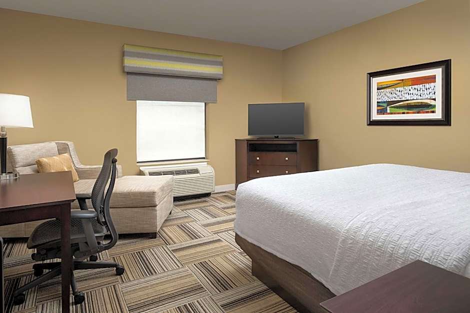Hampton Inn By Hilton Knoxville-East