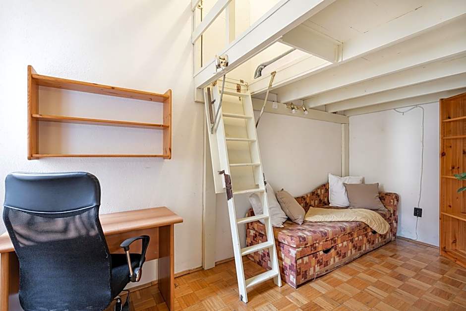 Central Lovely rooms