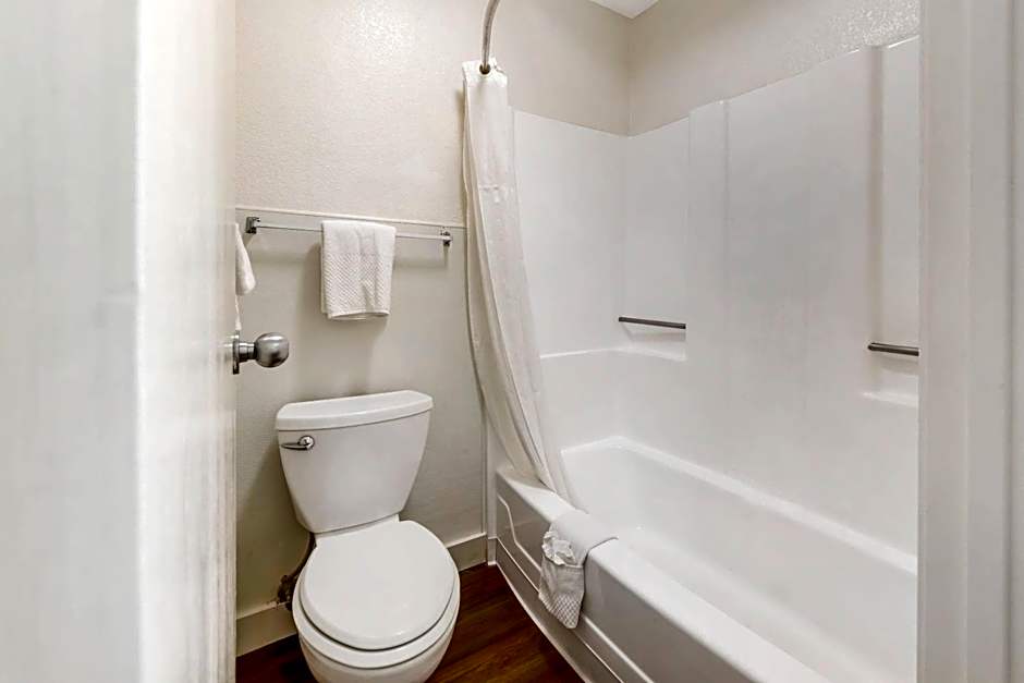 Rodeway Inn At Nevada State Capitol