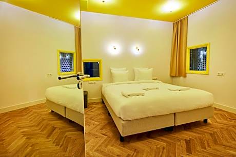 Invisible Tower Upstairs (shared bathroom)