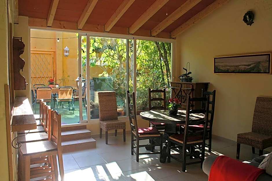 Casa Antiquary - Albergue Turístico