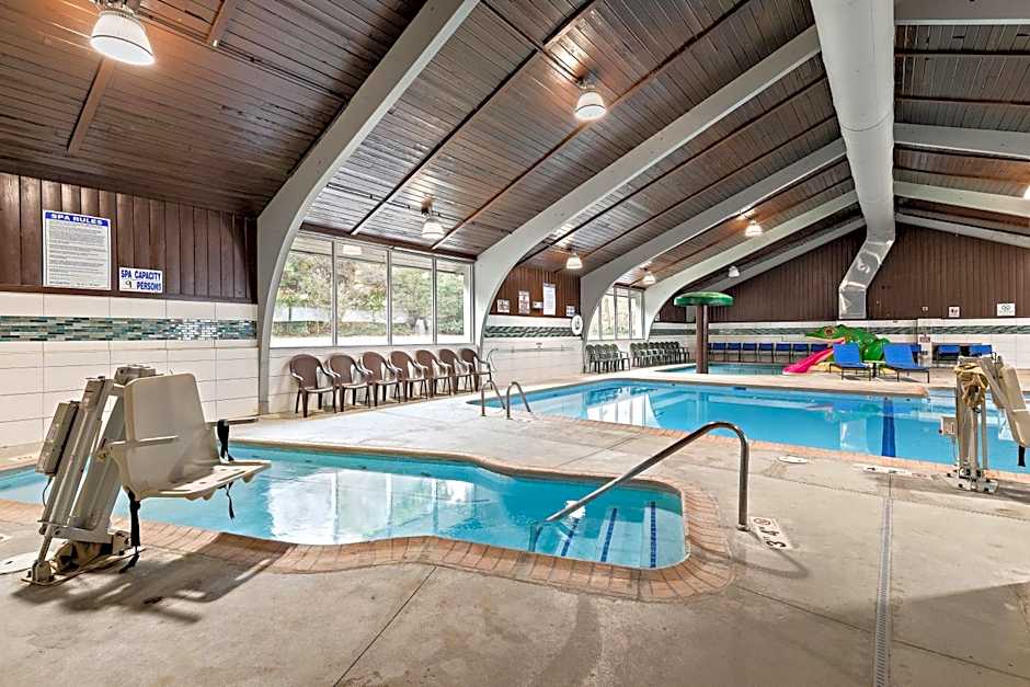 AmericInn by Wyndham Rochester Near Mayo Clinic