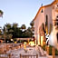 El Encanto Inn & Suites