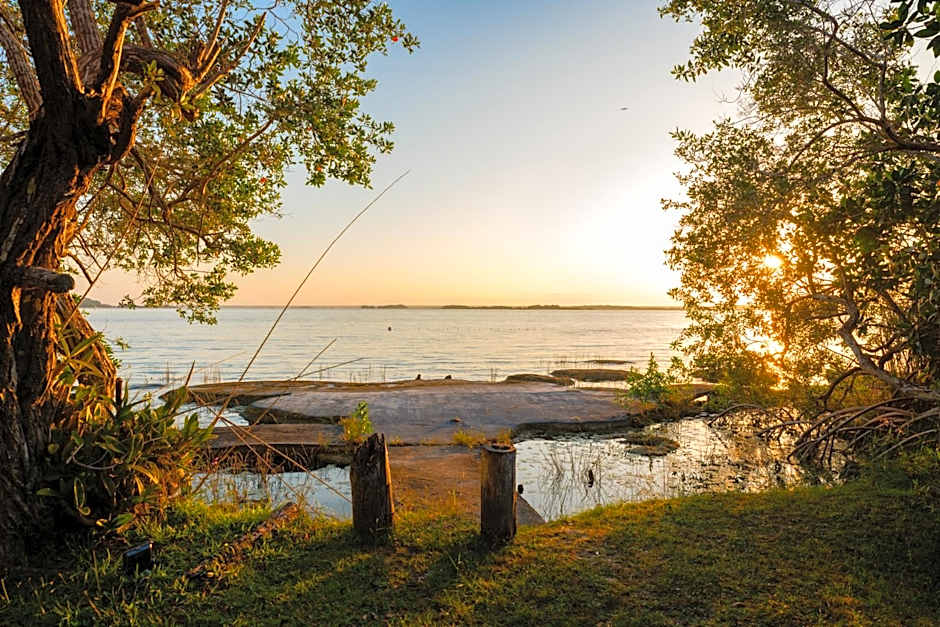 Azulea Bacalar Hotel & Spa - Lagoon Front