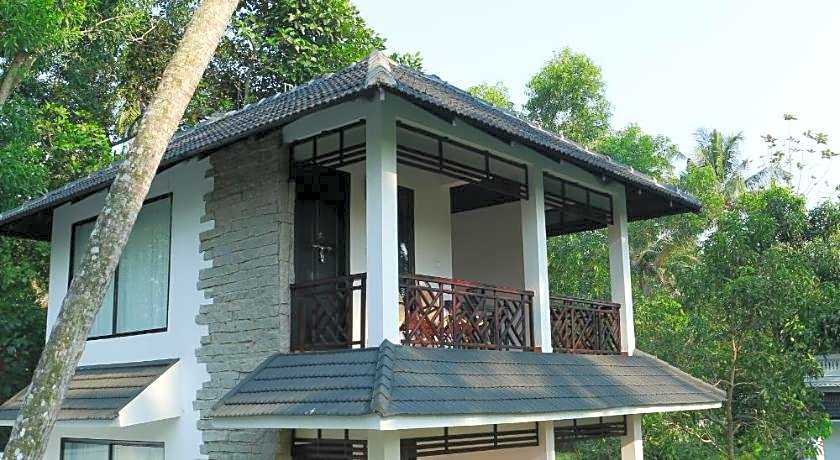 Mayas Beach House - Boutique Serviced Villa