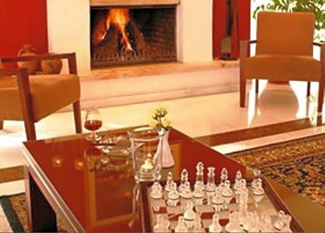 Kornilios Istron Hotel