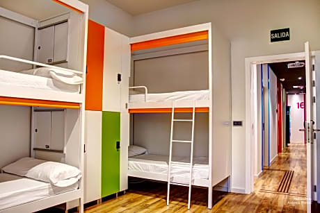 Bunk Bed in 4-Bed Mixed Dormitory Room