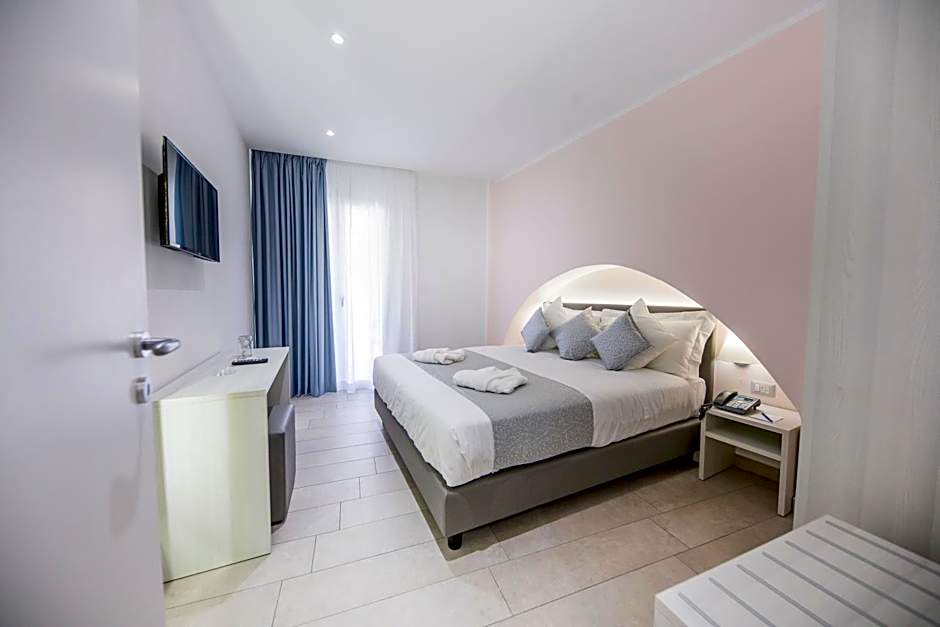 Ossuna Bay Hotel Boutique