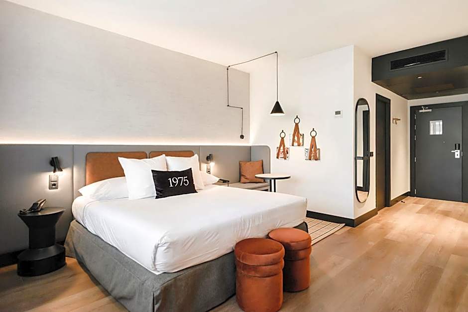 Triple Room (2 Adults + 1 Child) — 4 fotoğraftan 1. fotoğraf