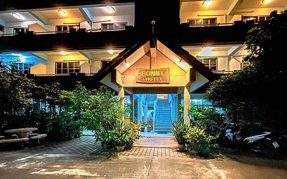 Bonny Hotel