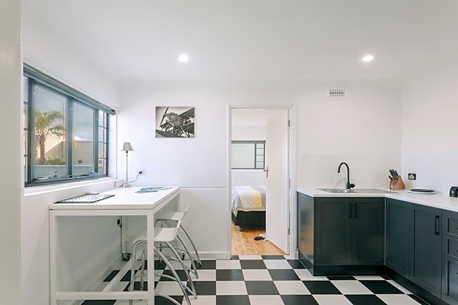 Deco Beach Luxury Apartments