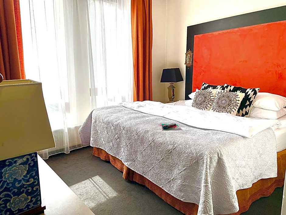 Photo 1 of 9 of Junior Suite
