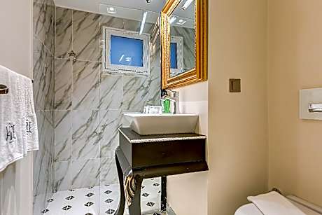 Deluxe Double Room with Sea View