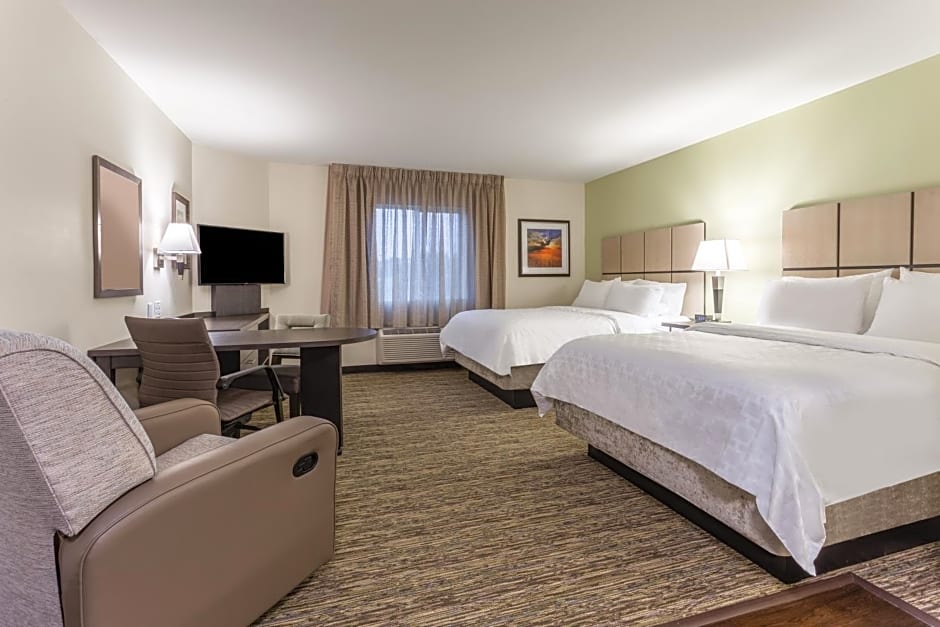 Candlewood Suites - Davenport, an IHG Hotel