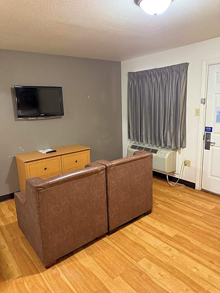 Blue Bonnet Suites -Lubbock, TX - Medical Center