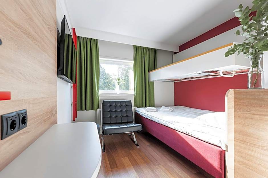 Photo 1 of 8 of Good Morning Single Room