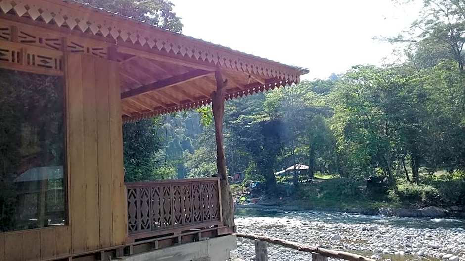 Rambai Tree Jungle Lodges - Family Friendly