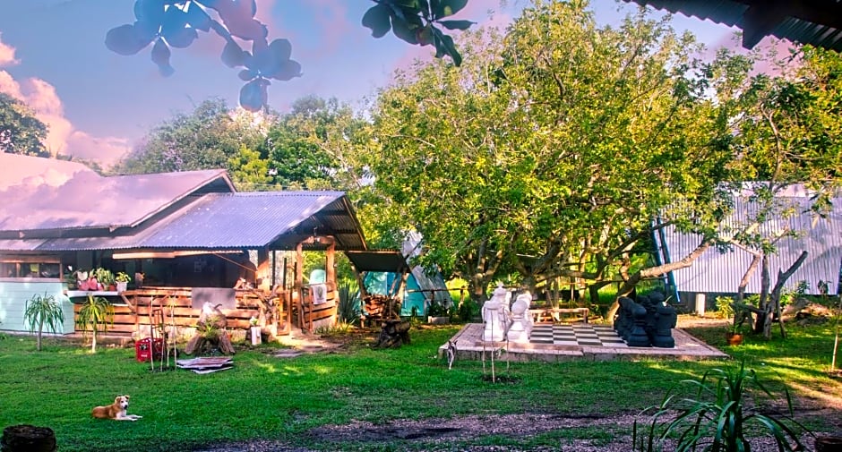 House of TamSe Laagans ' Inn