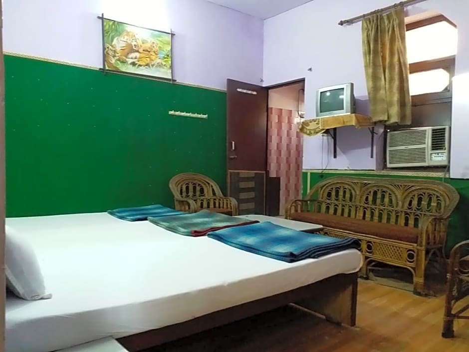 Hotel Raj Bed & Breakfast