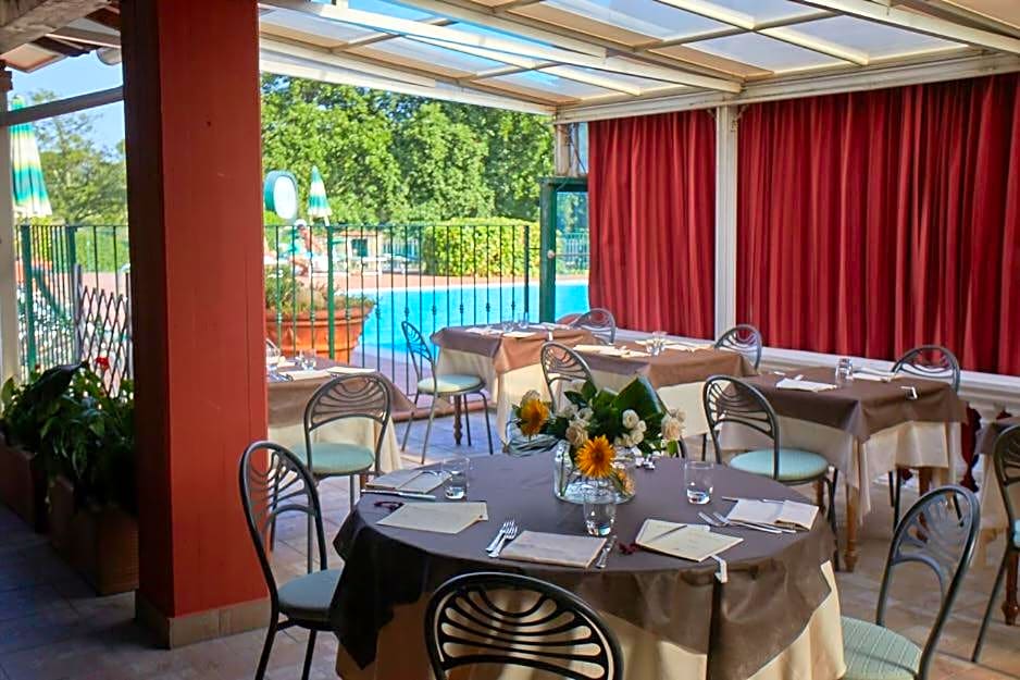 Hotel Lago Verde