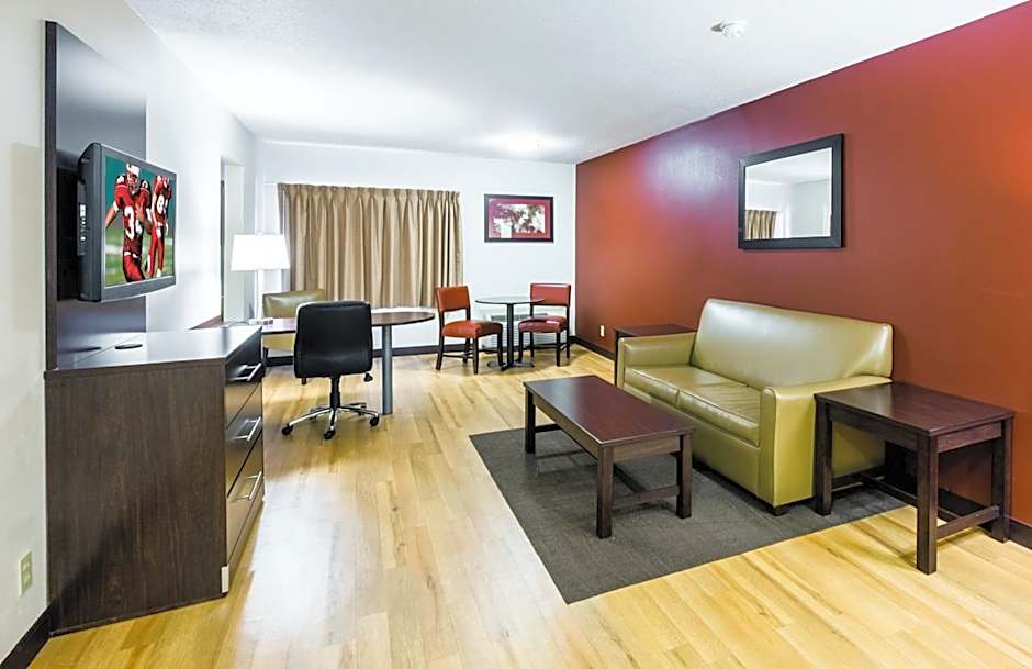 Photo 1 of 8 of 1 King Bed Suite