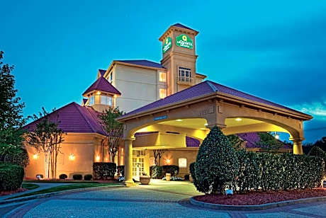 La Quinta Inn & Suites by Wyndham Winston-Salem
