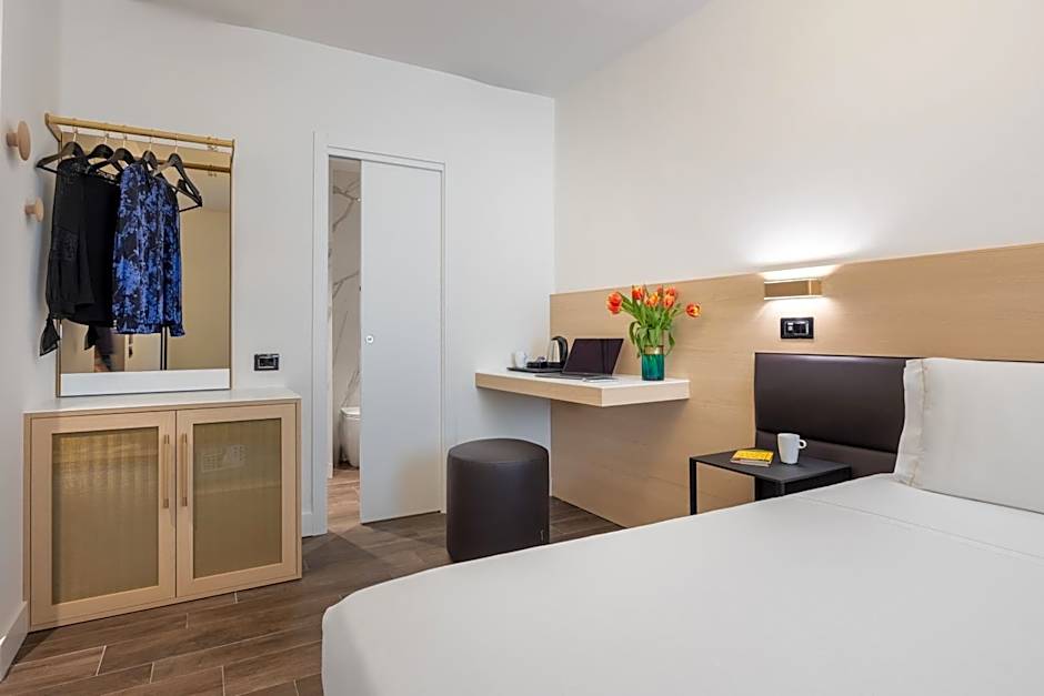 Globus Urban Hotel